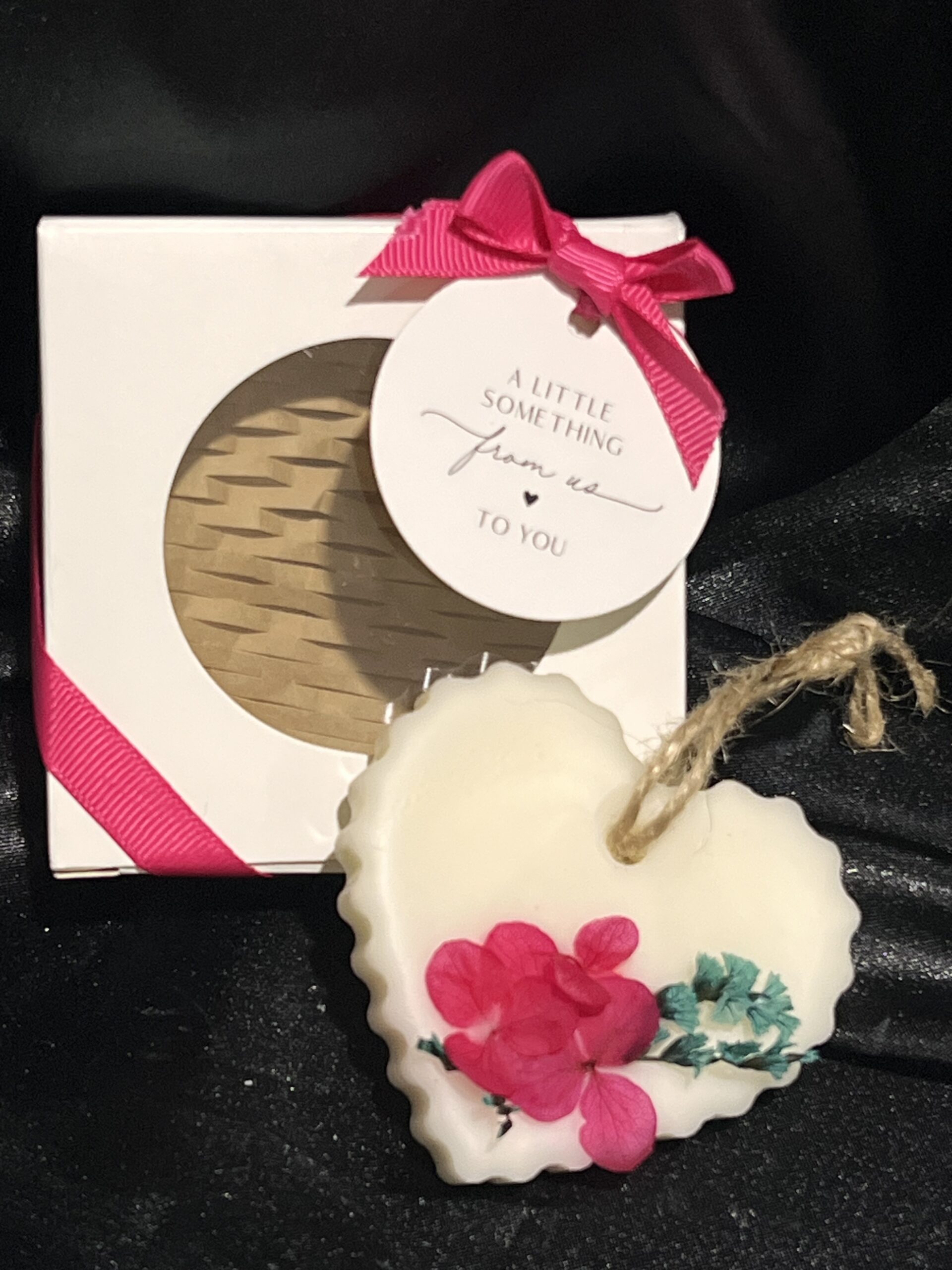 Personalised Floral Wax Sachets NZ | Scented Party Favours & Keepsake Gifts - Image 4