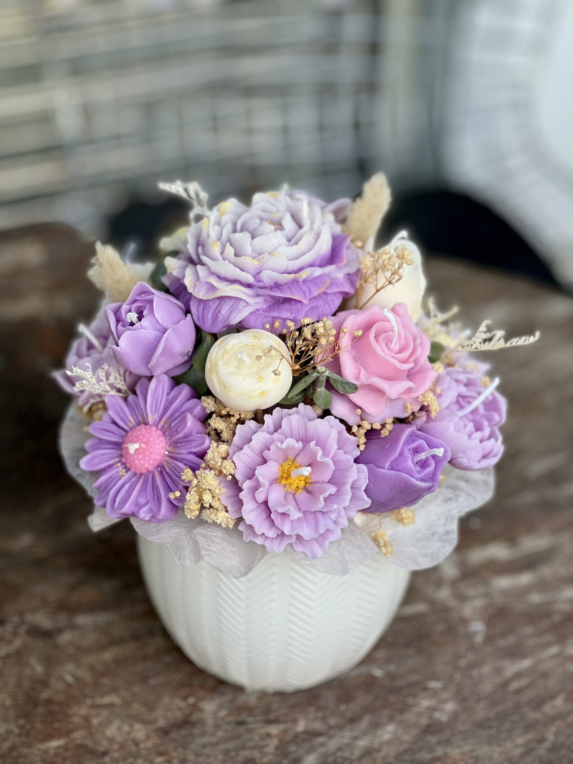 Medium Scented Candle Flower Bouquet Vase – Handmade Scented Floral Arrangement by La Sol Studio