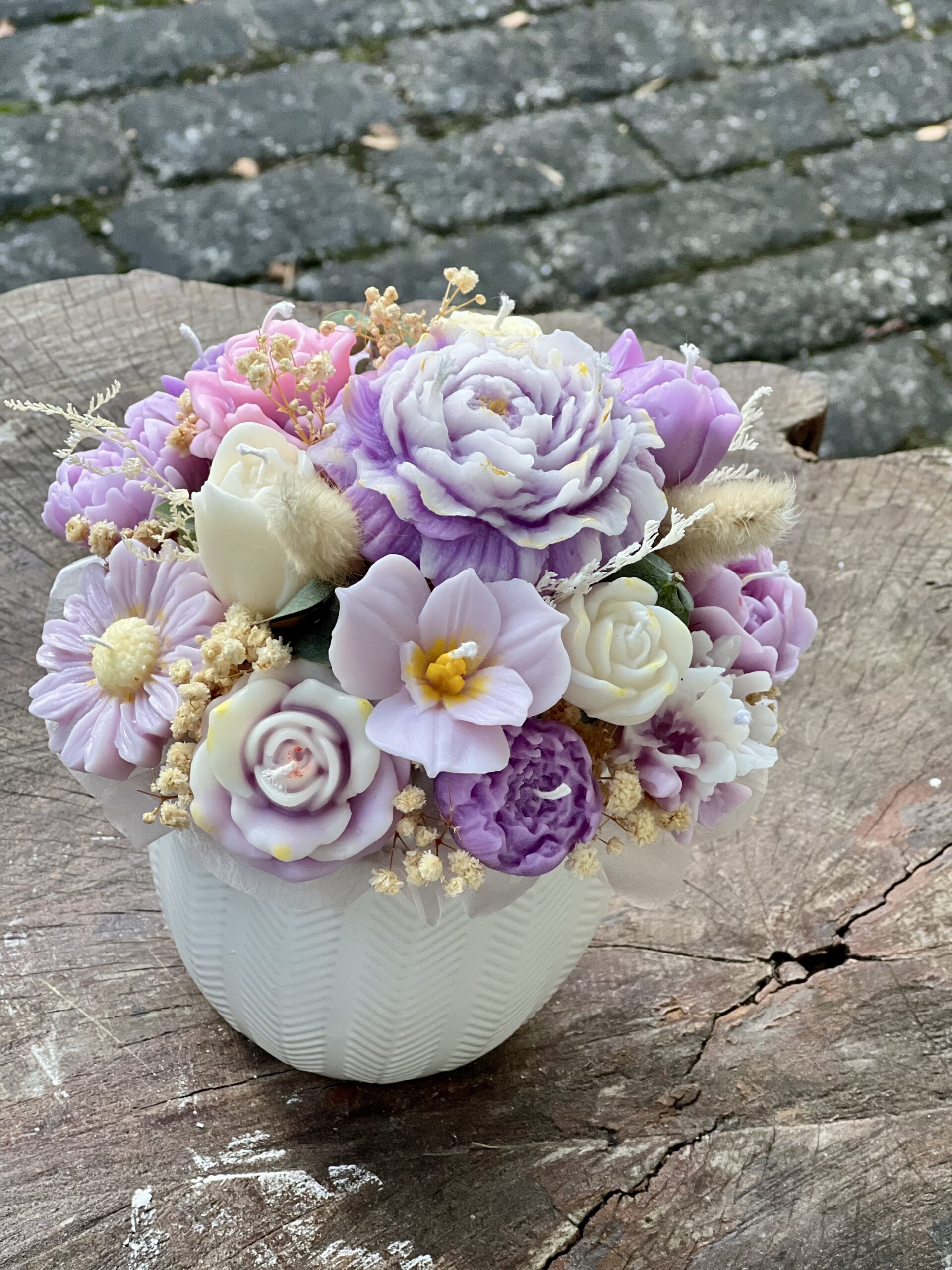 Medium Scented Candle Flower Bouquet Vase – Handmade Scented Floral Arrangement by La Sol Studio - Image 3